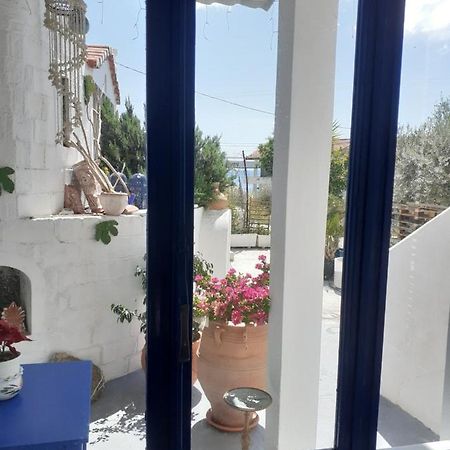 Blue On The Beach Poros Town Exterior photo