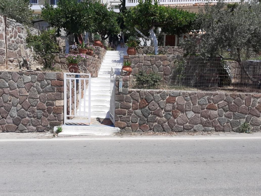 Blue On The Beach Poros Town Exterior photo
